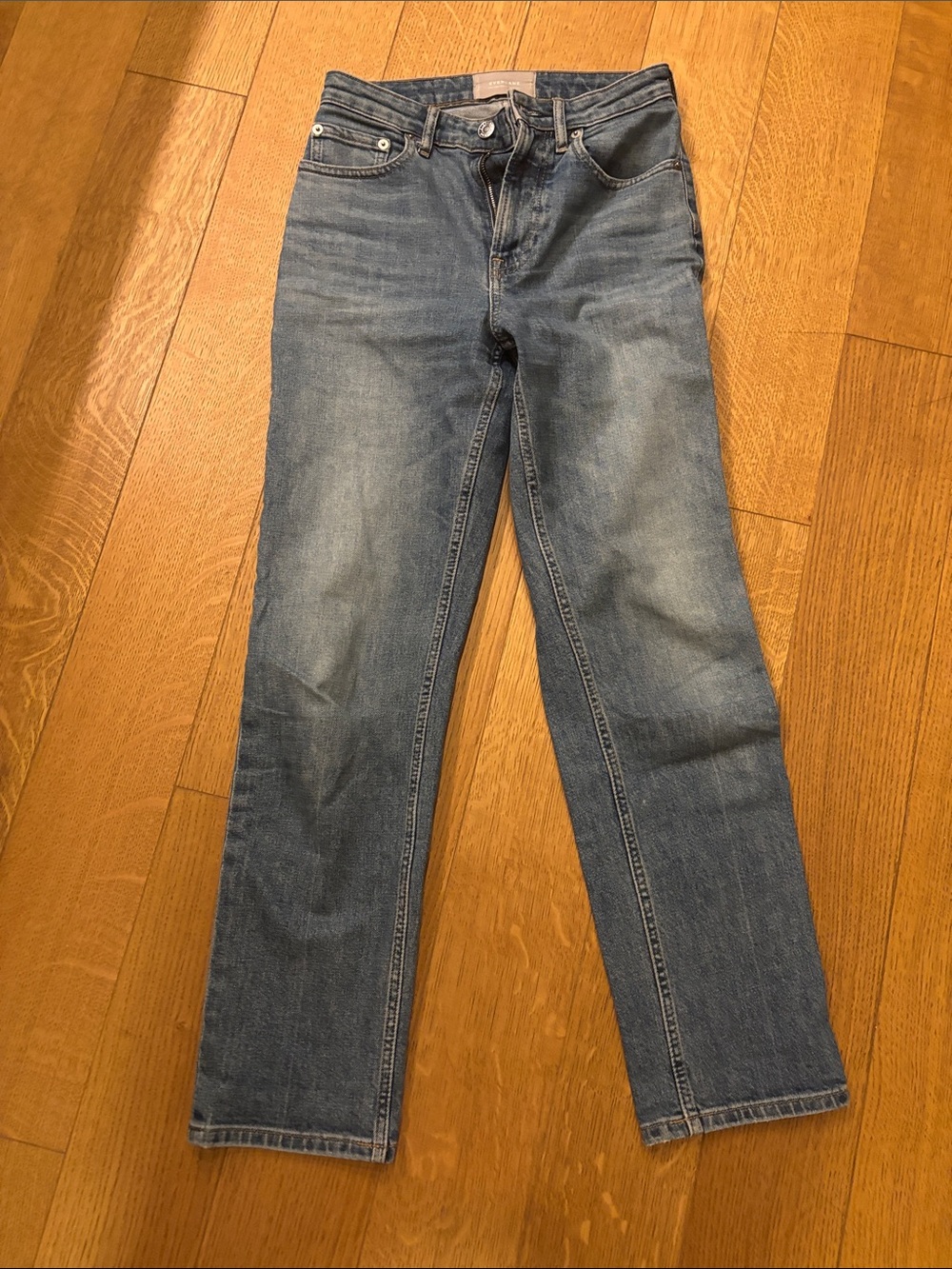 Women’s Straight-Leg Jeans in Blue
